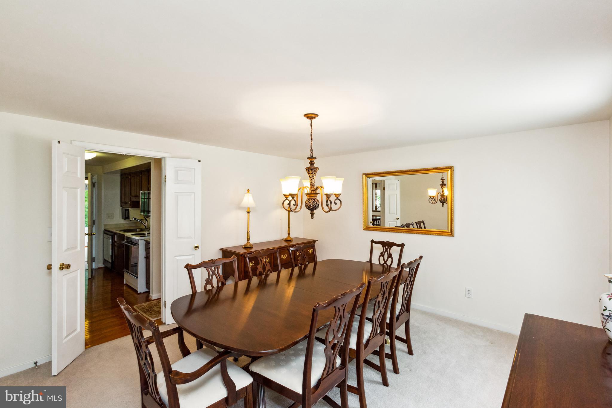 BAY HILLS - Residential