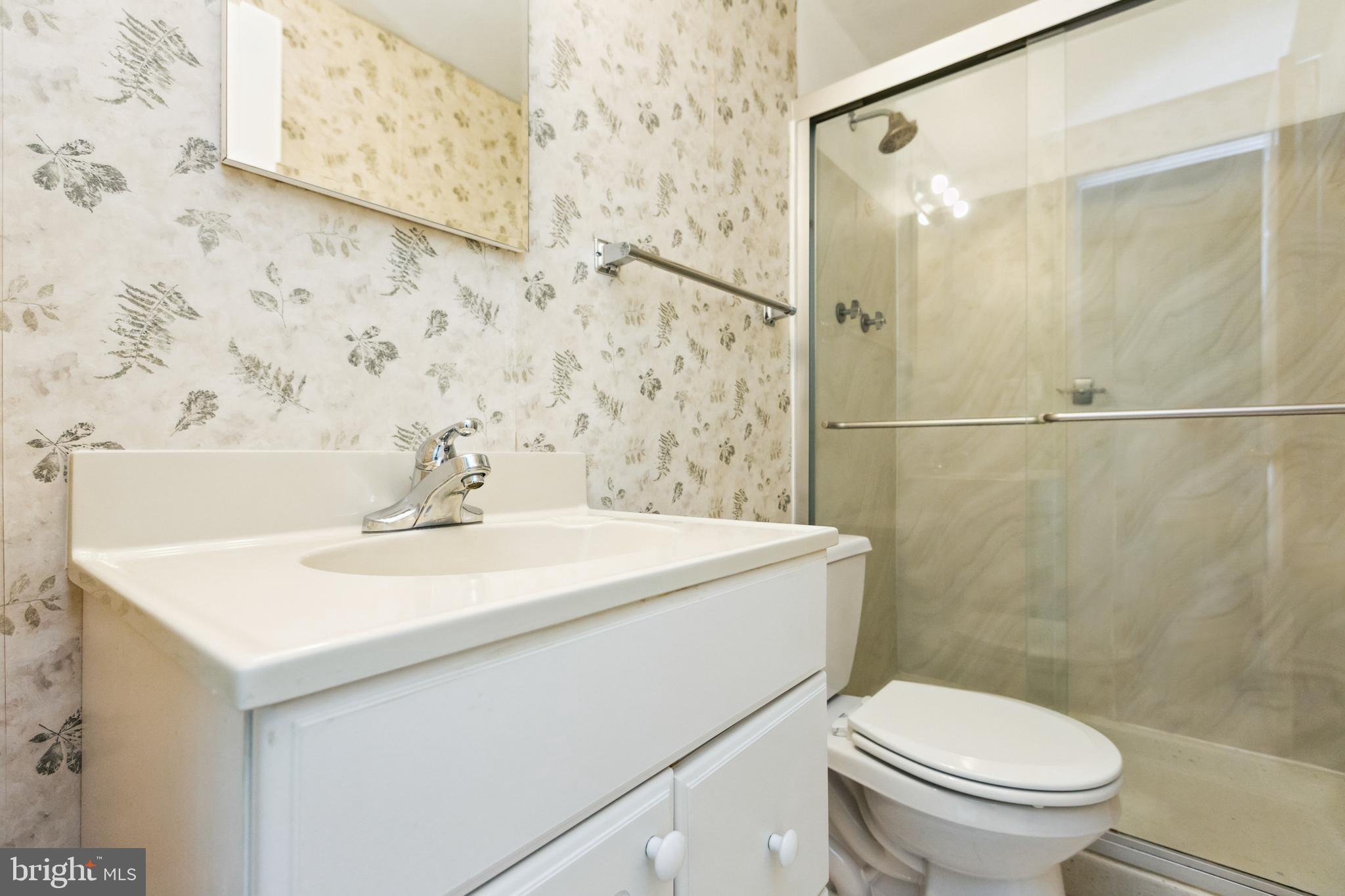 BAY HILLS - Residential