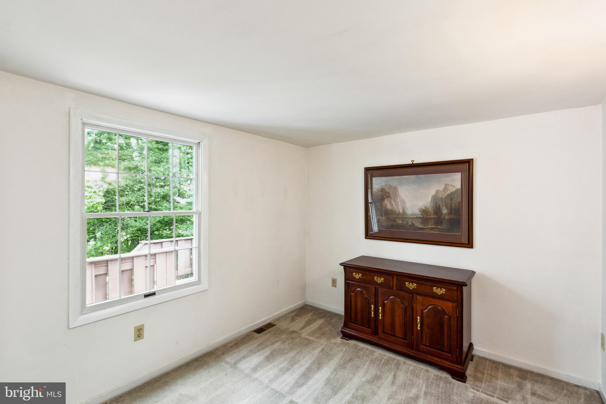 BAY HILLS - Residential