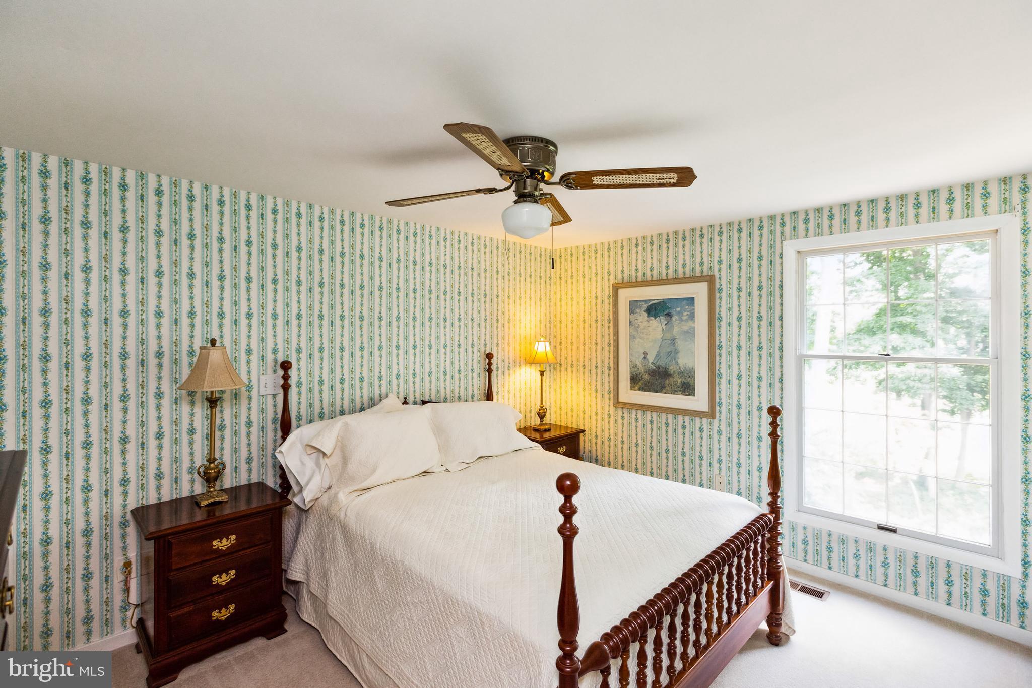 BAY HILLS - Residential