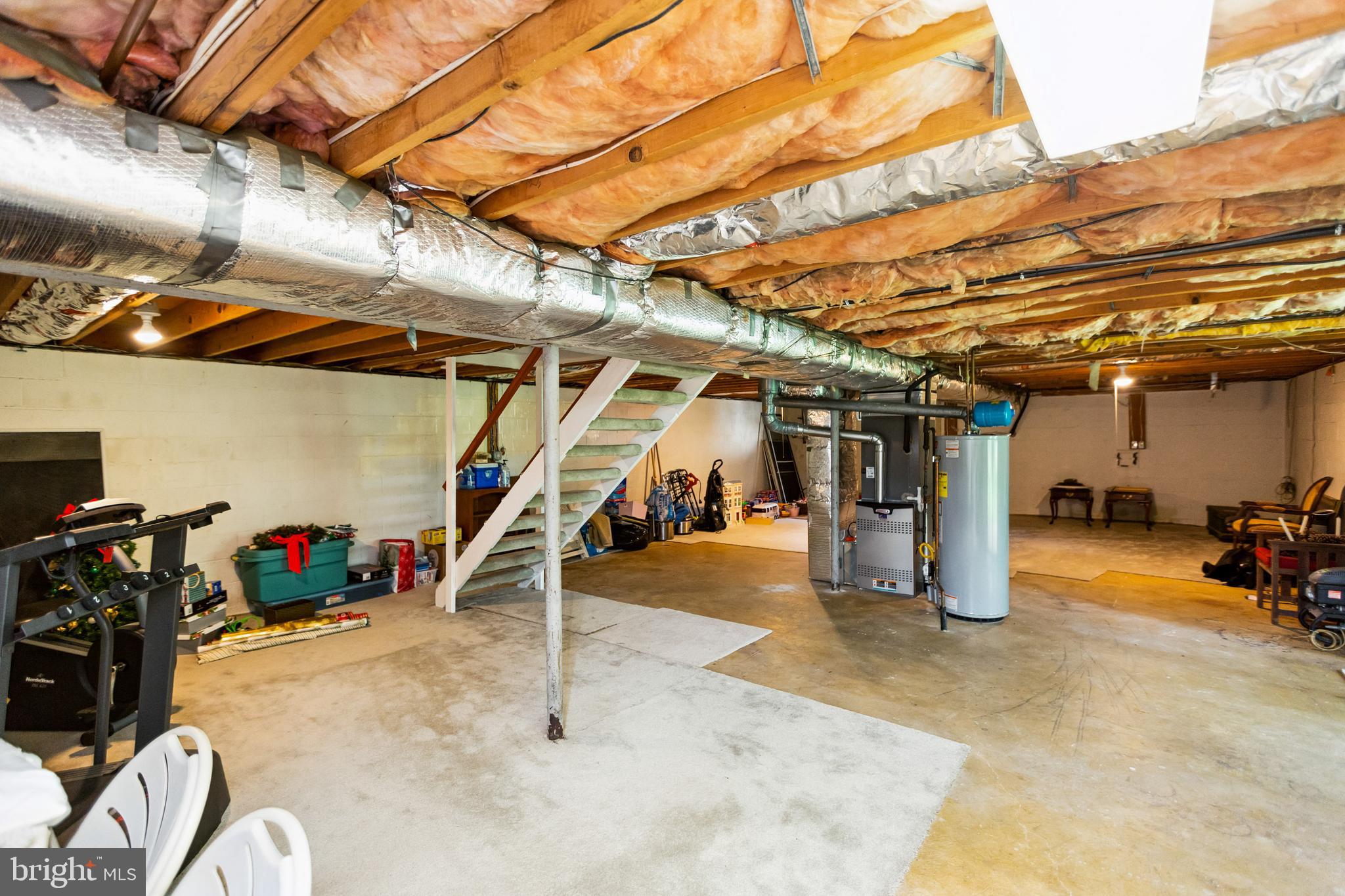 BAY HILLS - Residential