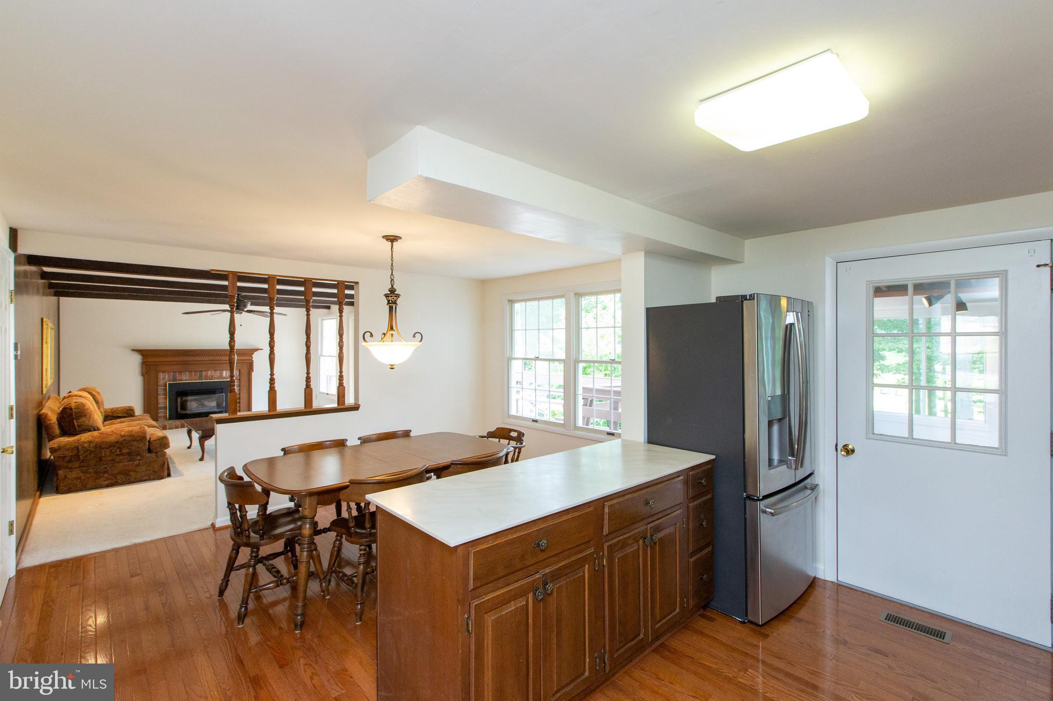 BAY HILLS - Residential