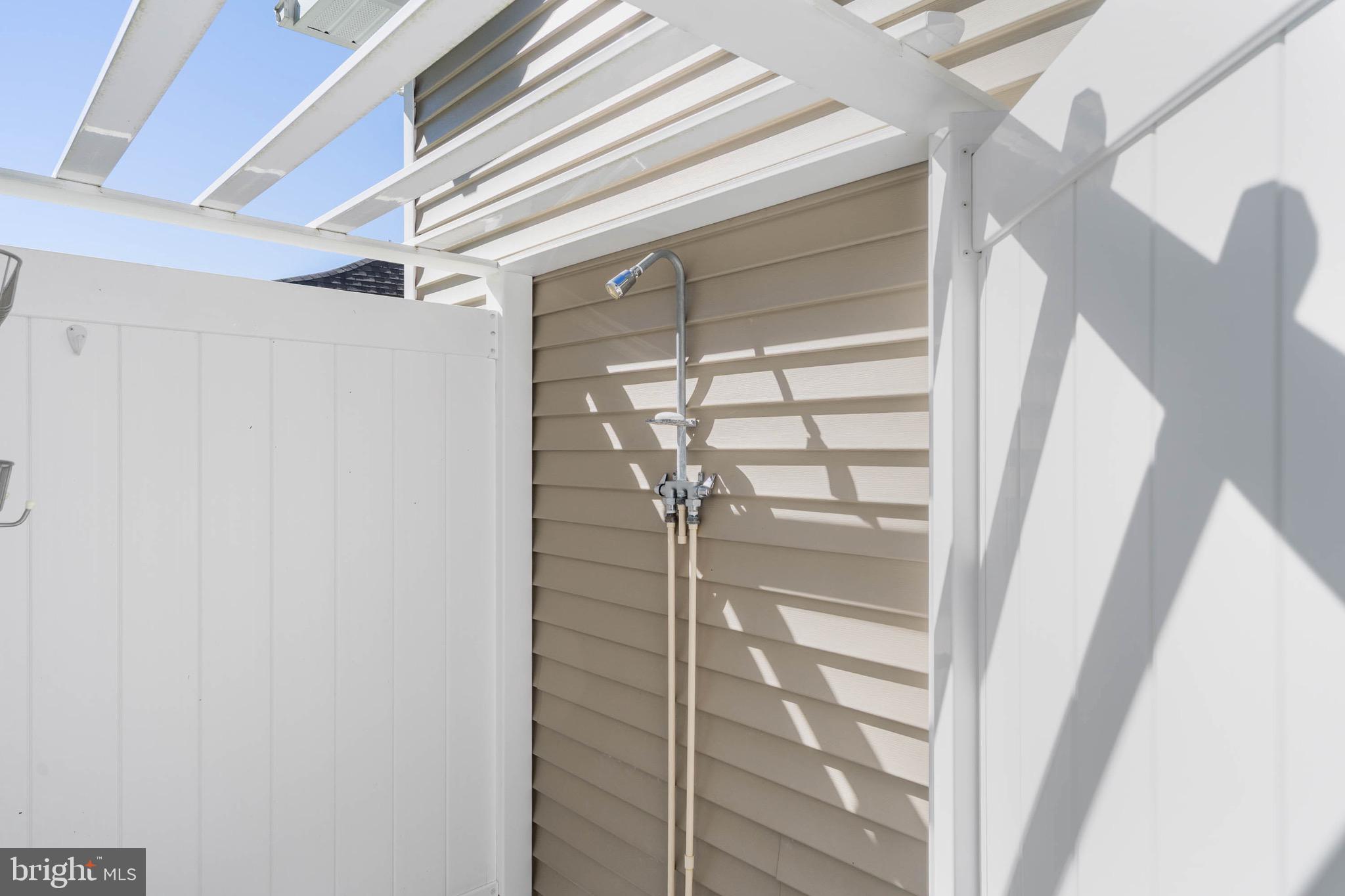 MEADOWS OF BEAVER CREEK - Residential