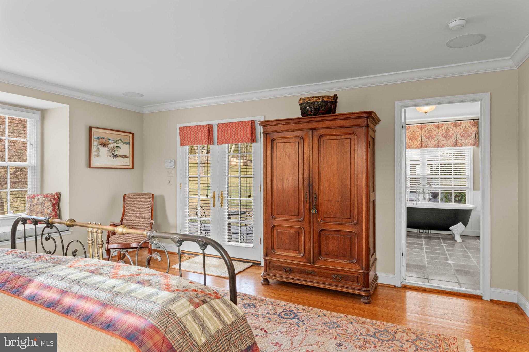 RADNOR HUNT - Residential