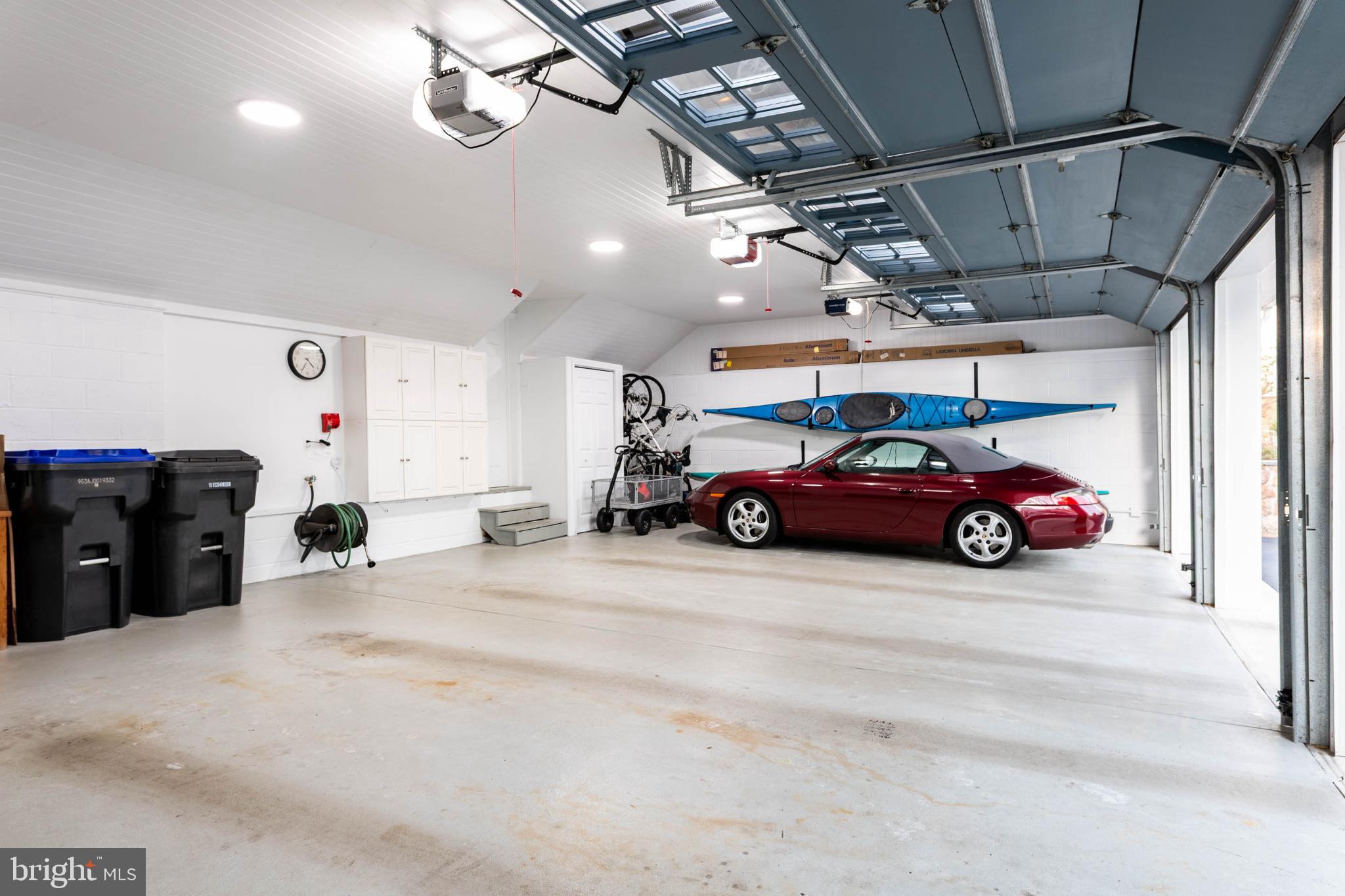 RADNOR HUNT - Residential