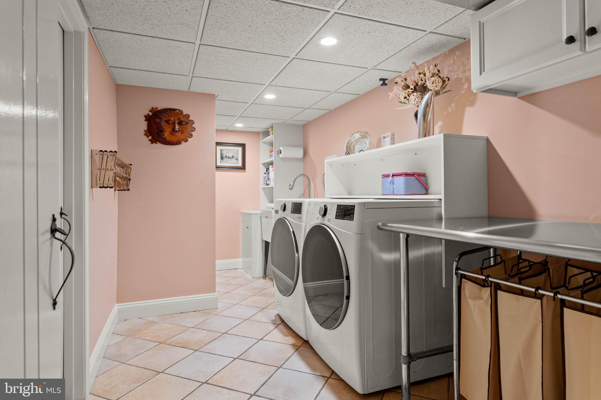 RADNOR HUNT - Residential