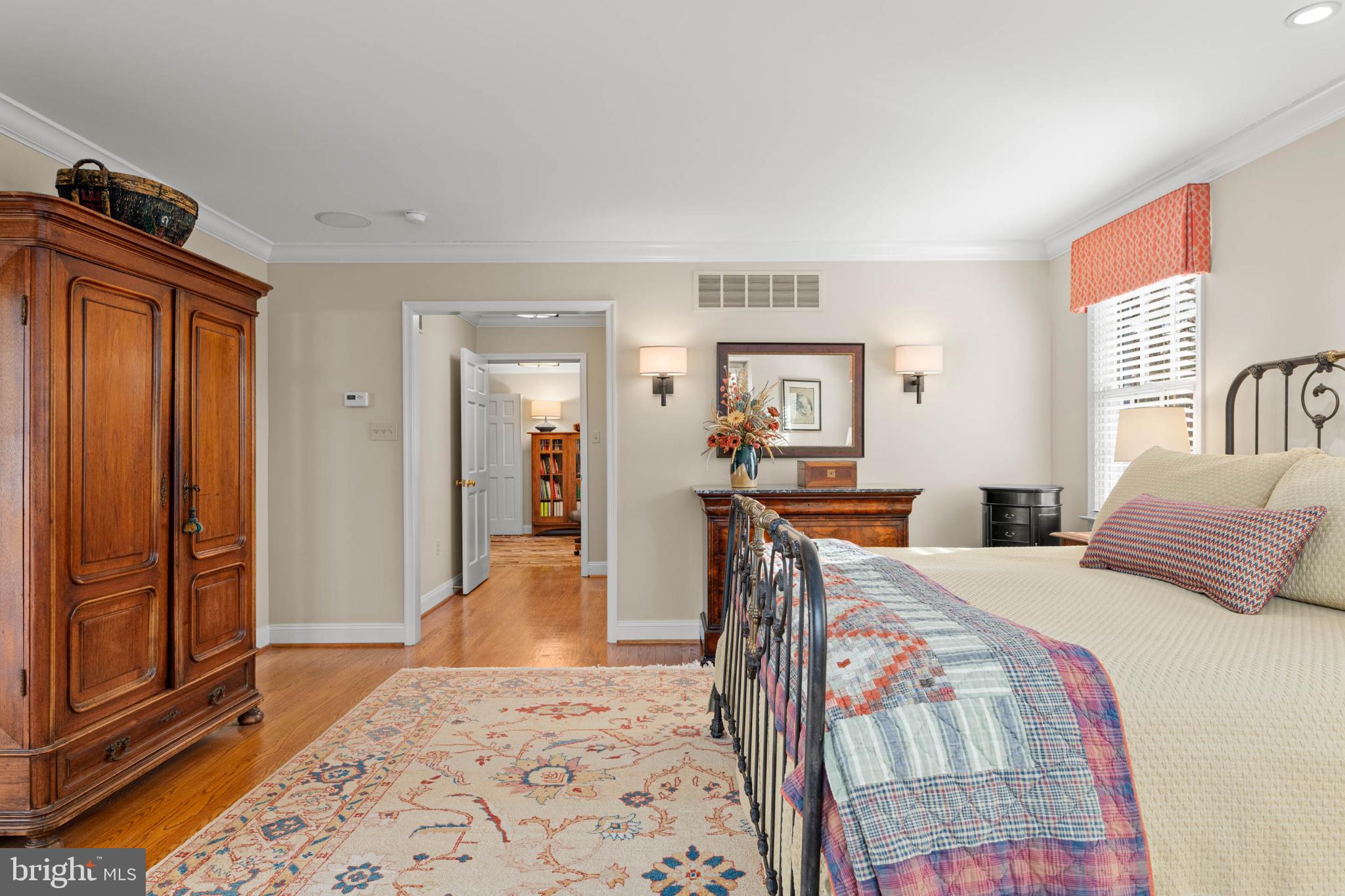 RADNOR HUNT - Residential