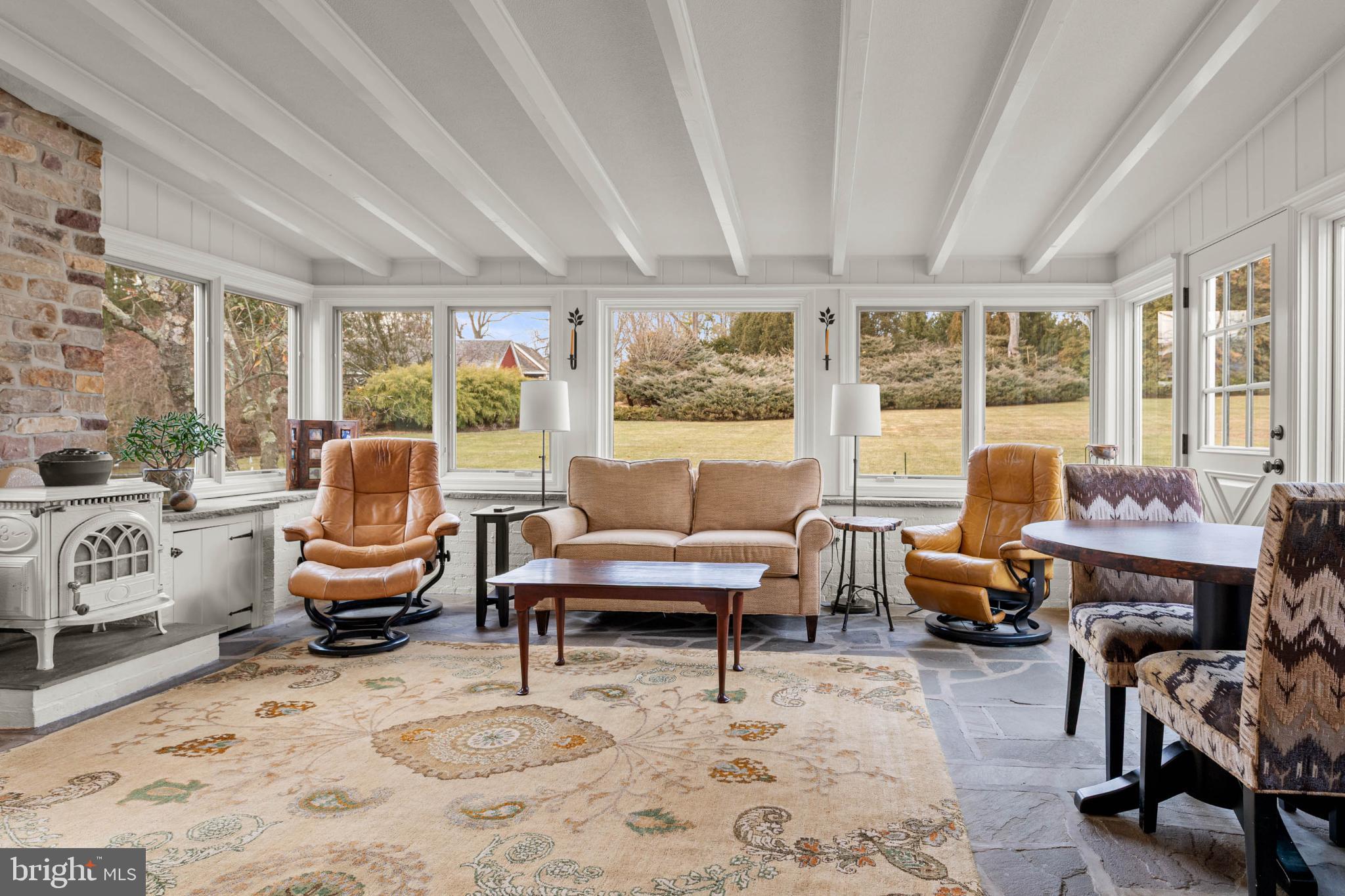 RADNOR HUNT - Residential