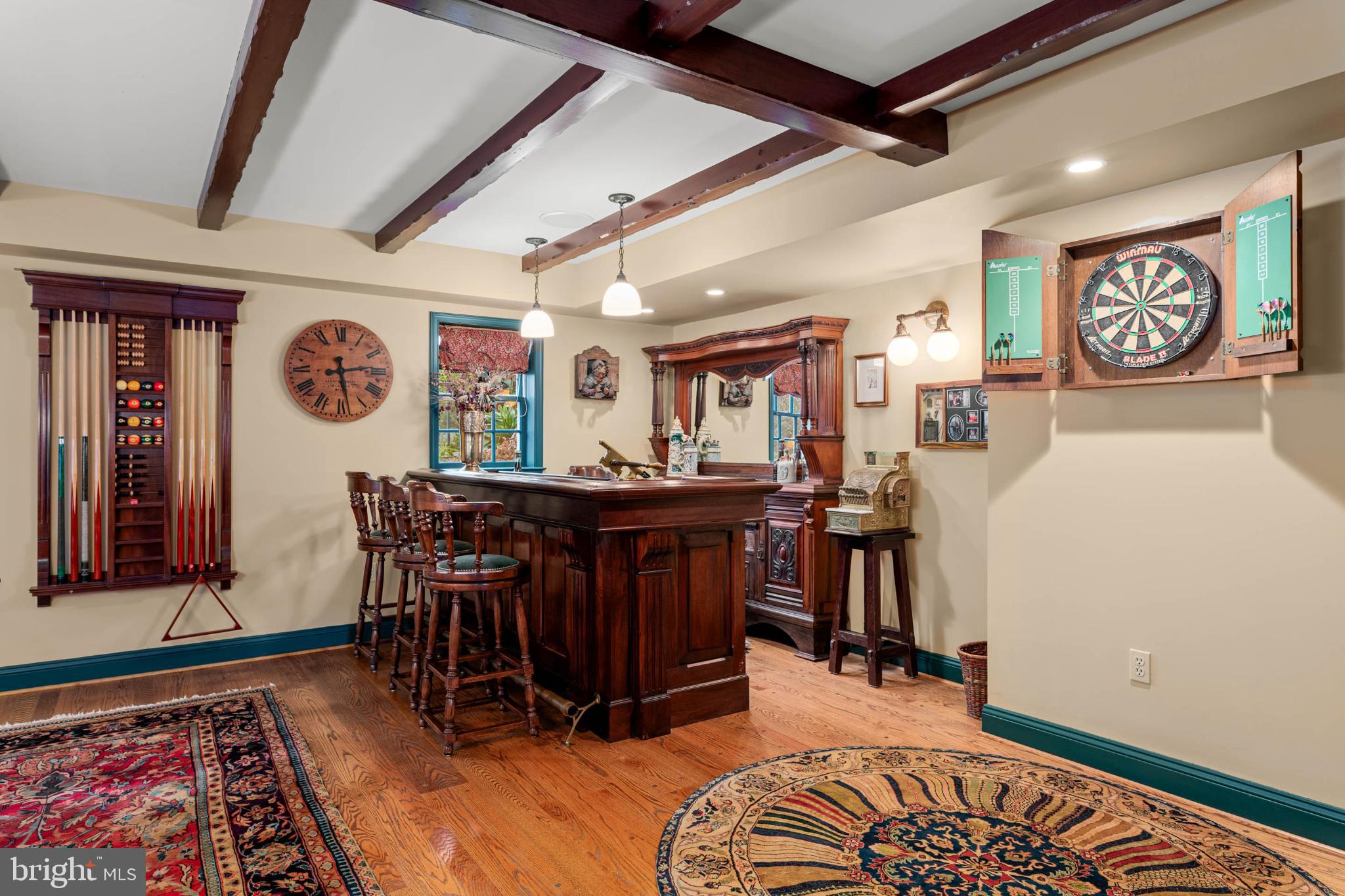 RADNOR HUNT - Residential