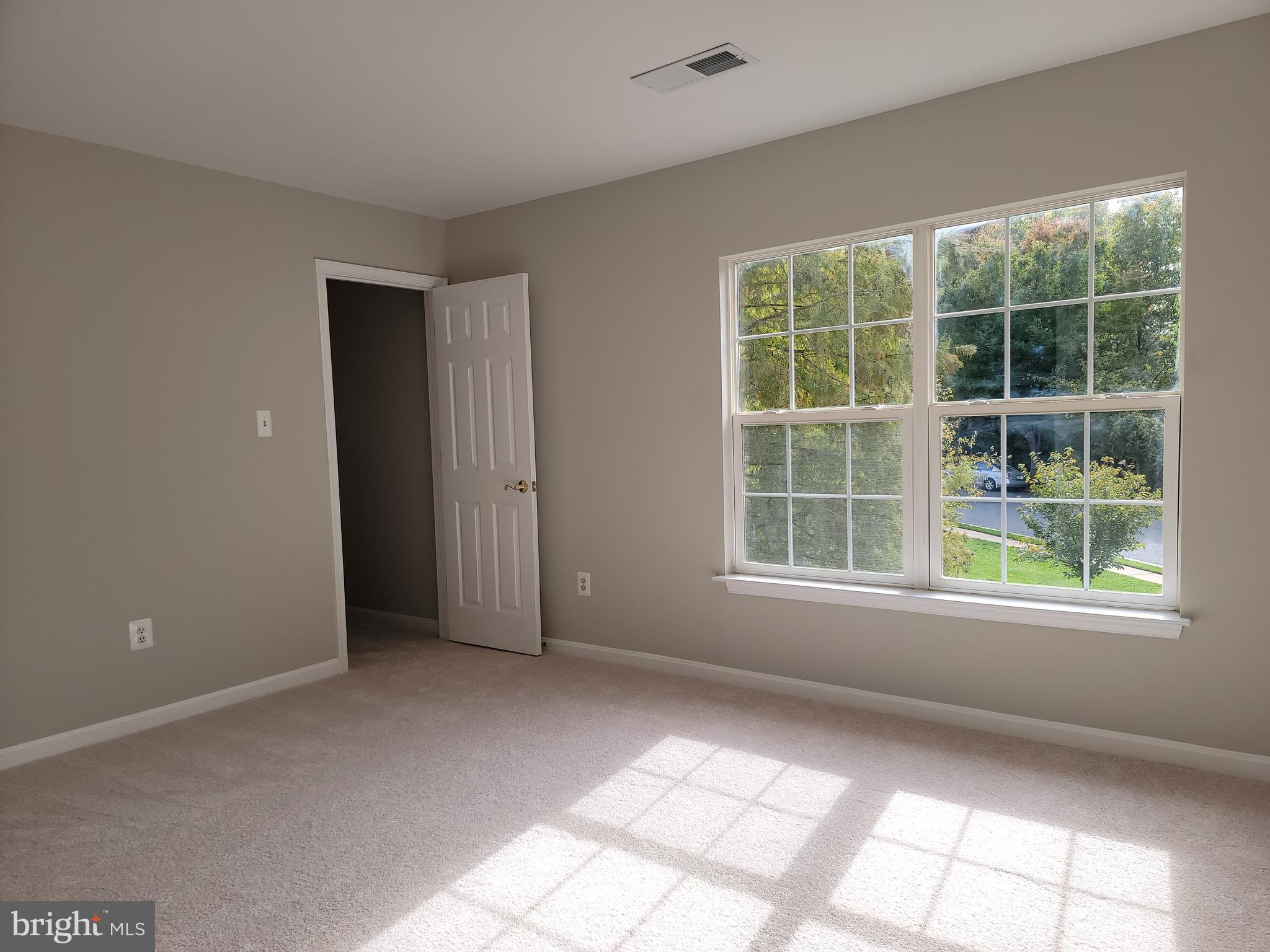 WELLINGTON/CLOVERHILL - Residential