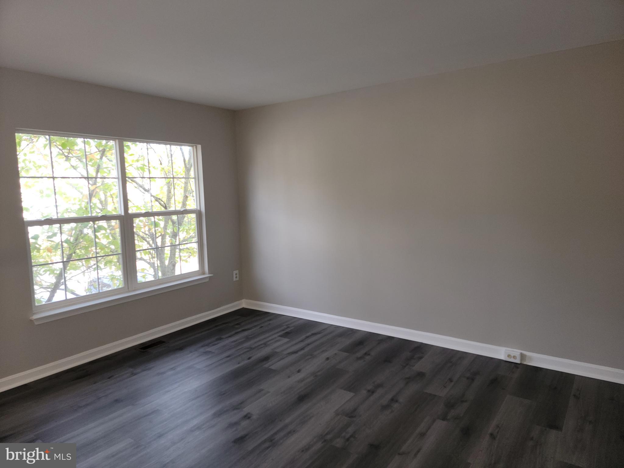 WELLINGTON/CLOVERHILL - Residential