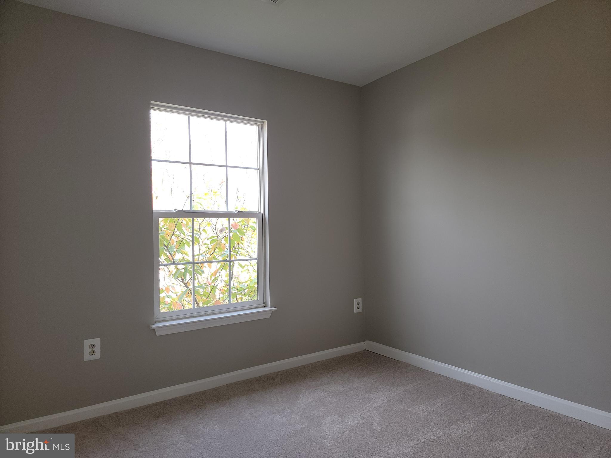 WELLINGTON/CLOVERHILL - Residential