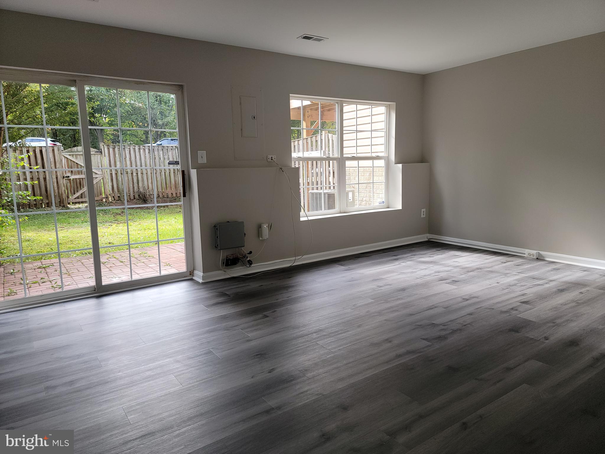 WELLINGTON/CLOVERHILL - Residential