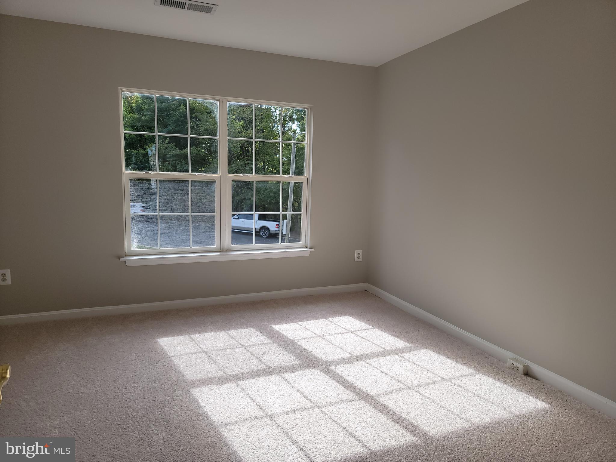 WELLINGTON/CLOVERHILL - Residential