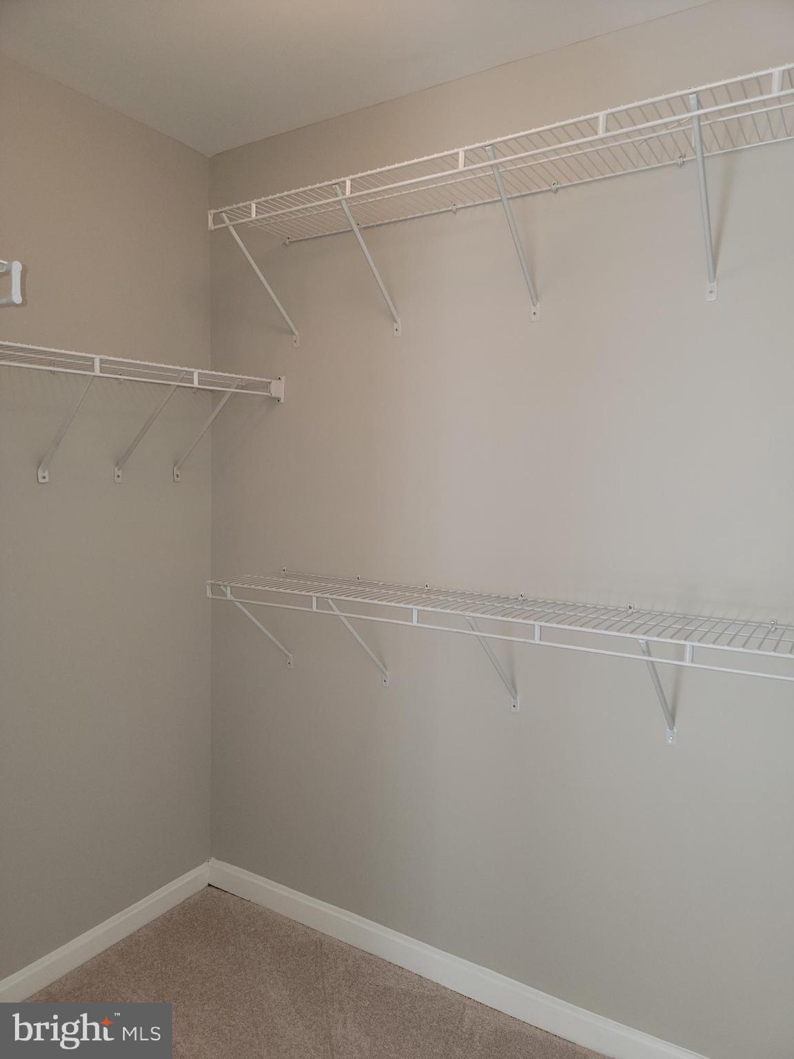 WELLINGTON/CLOVERHILL - Residential