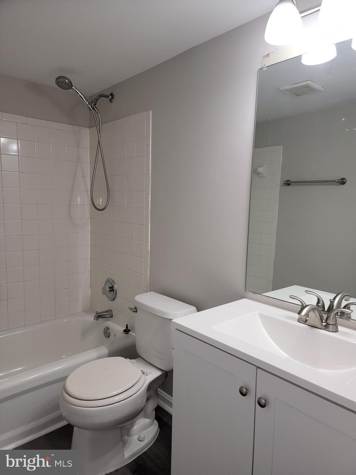 WELLINGTON/CLOVERHILL - Residential