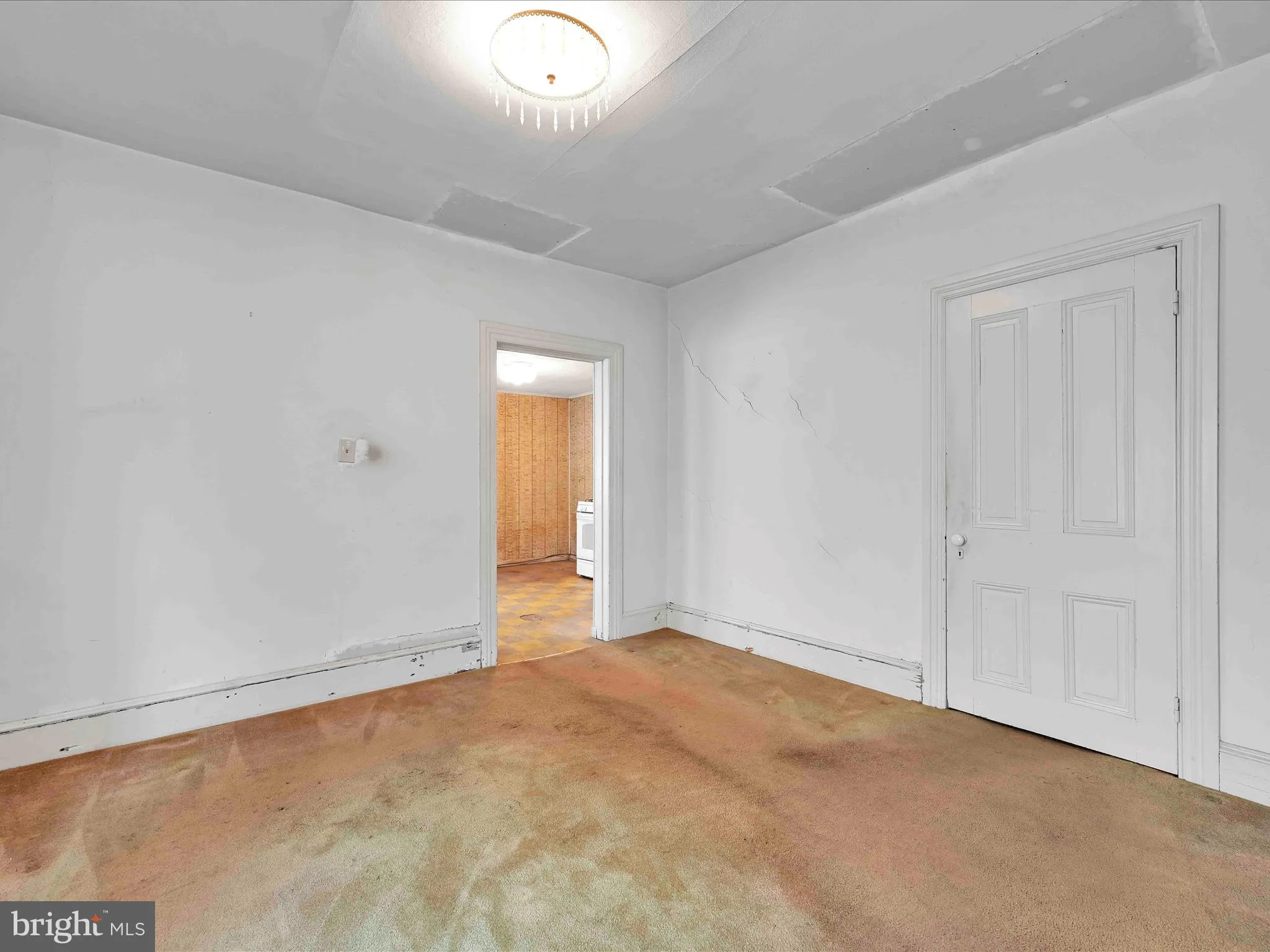 Pottsville, Pennsylvania 17901, United States, 3 Bedrooms Bedrooms, ,1 BathroomBathrooms,Residential,Pending,191714