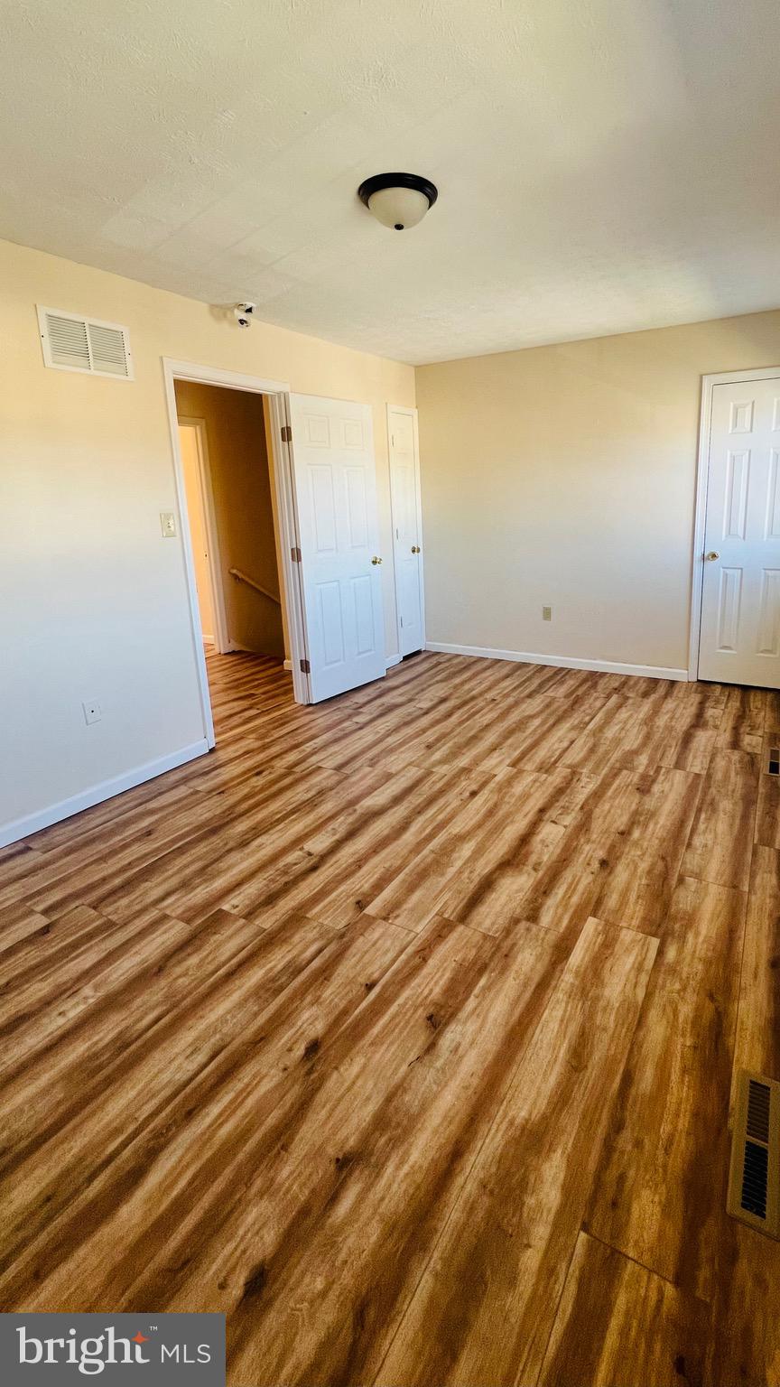 ASH HOLLOW ESTATES - Residential