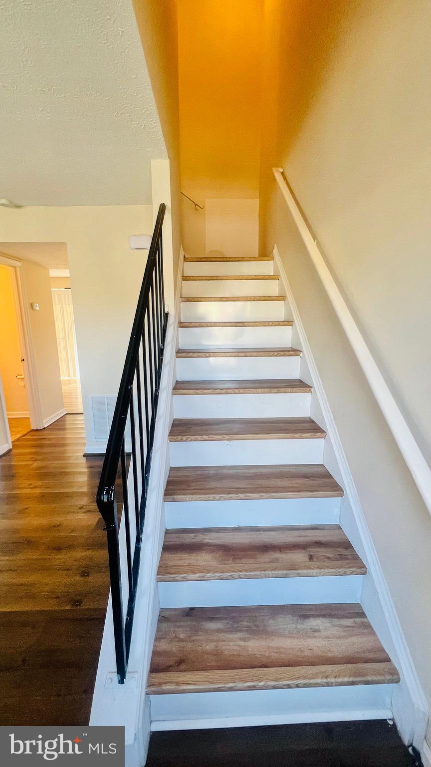 ASH HOLLOW ESTATES - Residential