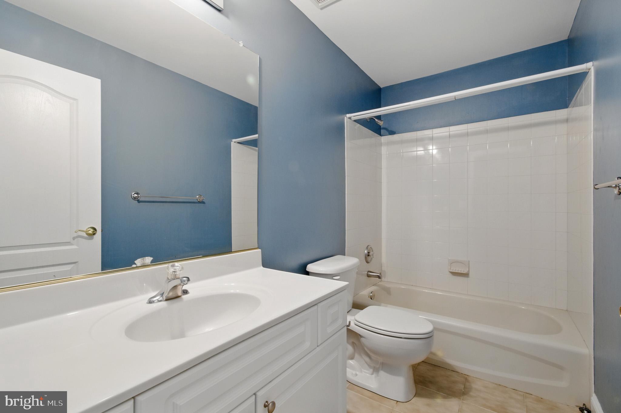 WINDSOR ESTATES - Residential