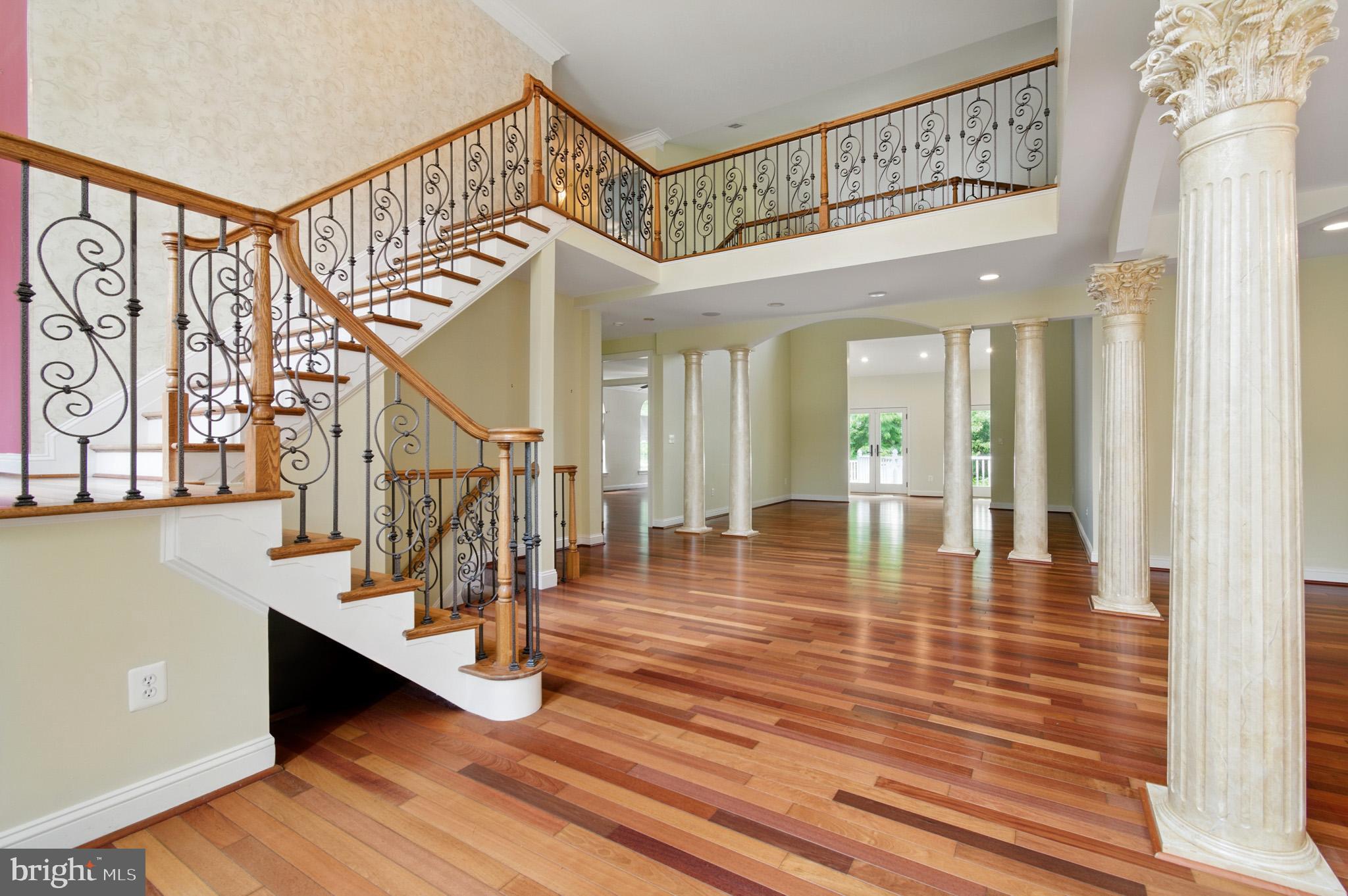 WINDSOR ESTATES - Residential