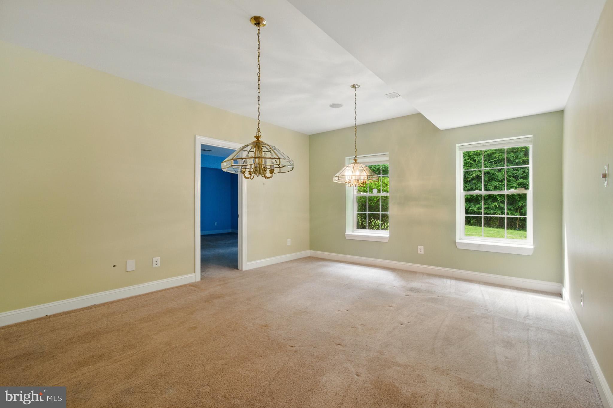 WINDSOR ESTATES - Residential