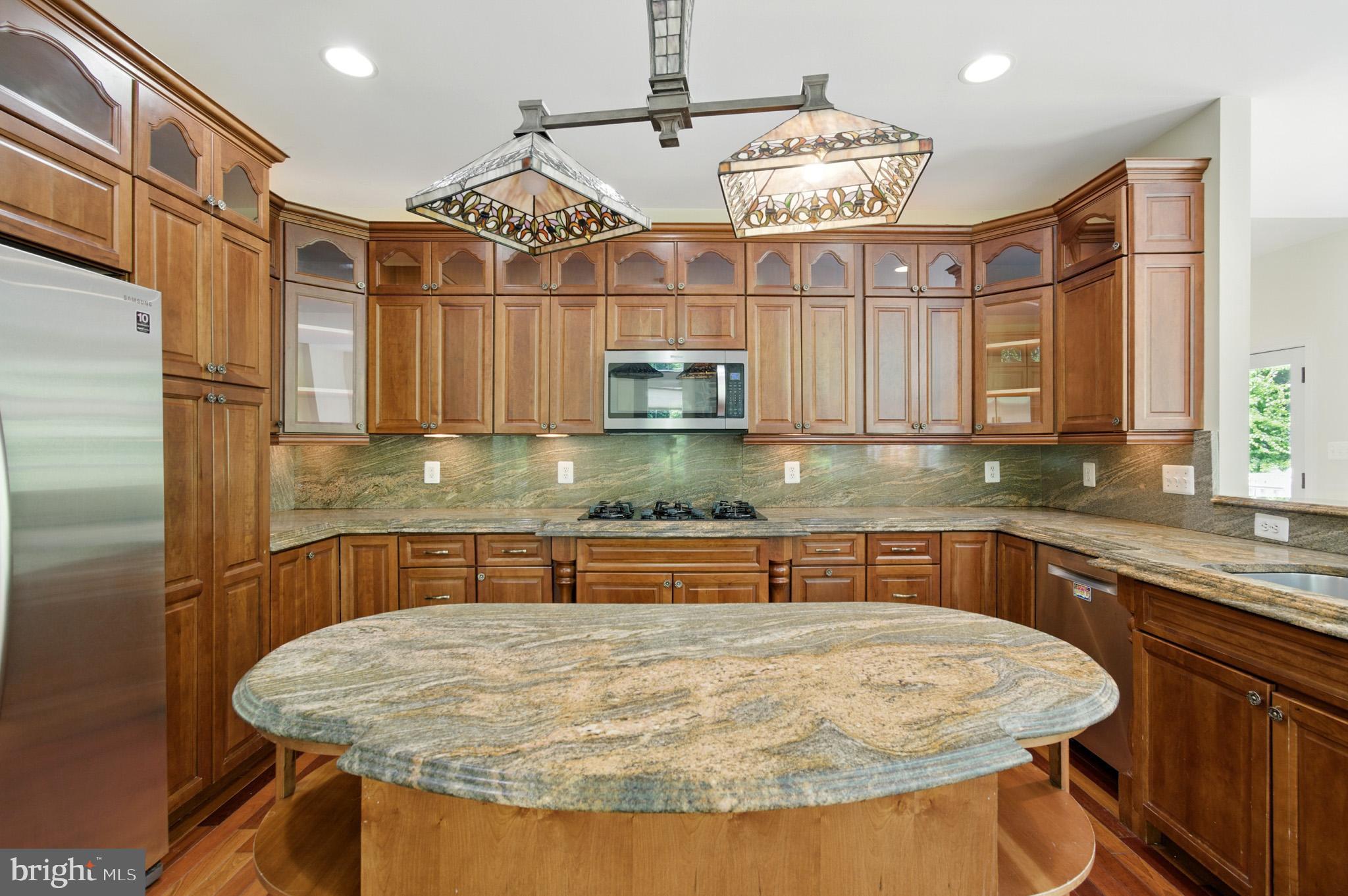 WINDSOR ESTATES - Residential