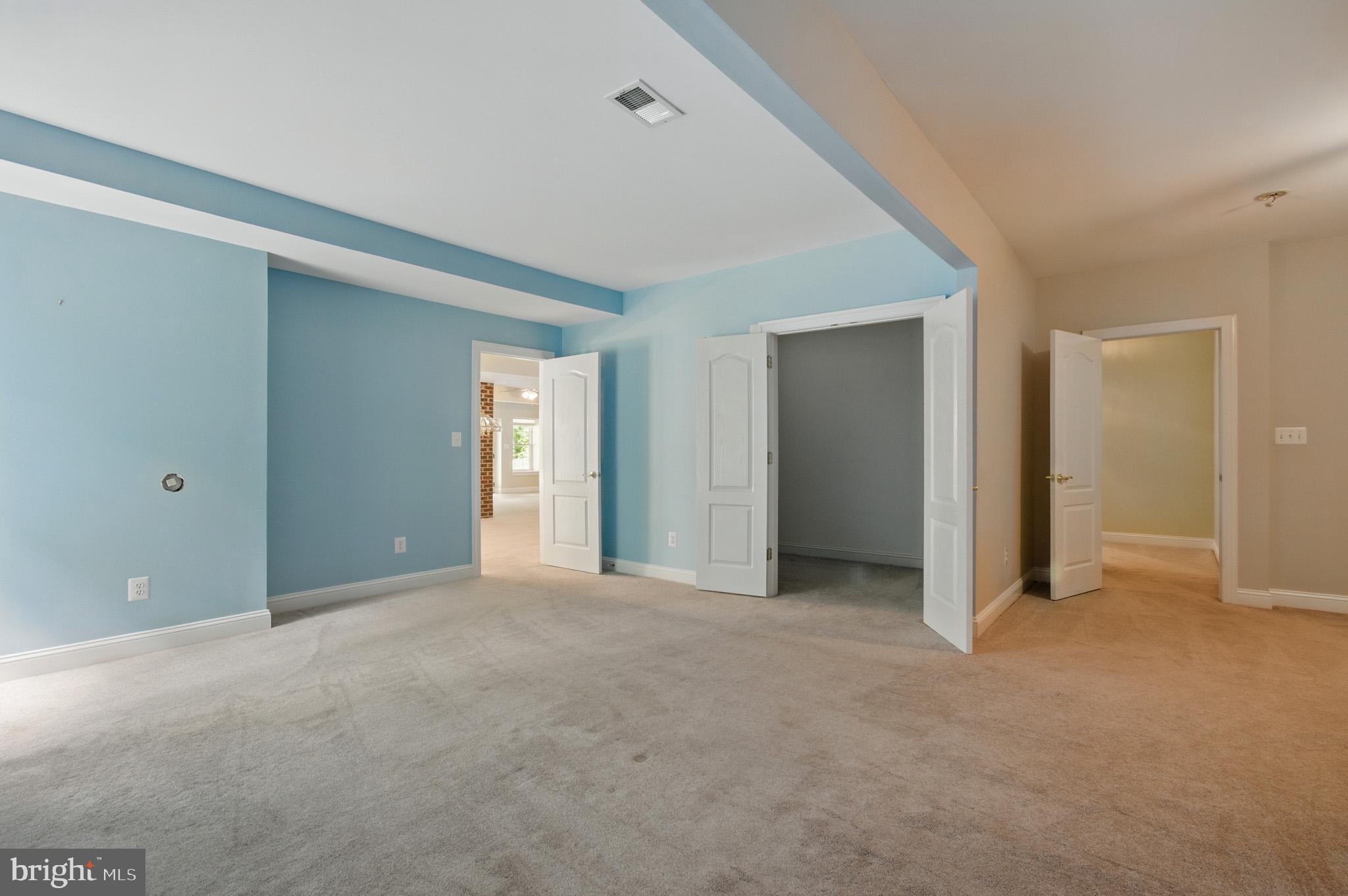 WINDSOR ESTATES - Residential