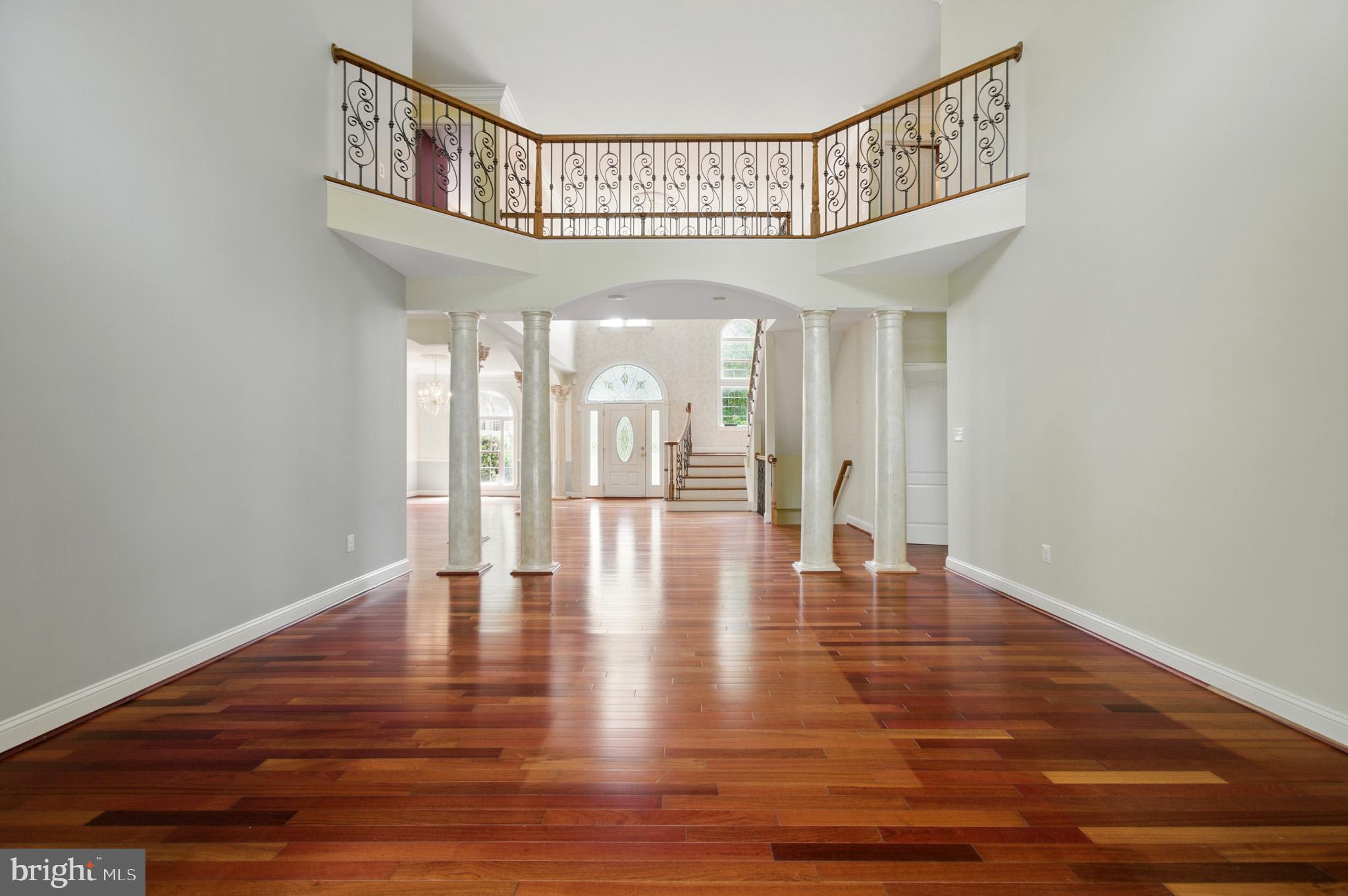 WINDSOR ESTATES - Residential