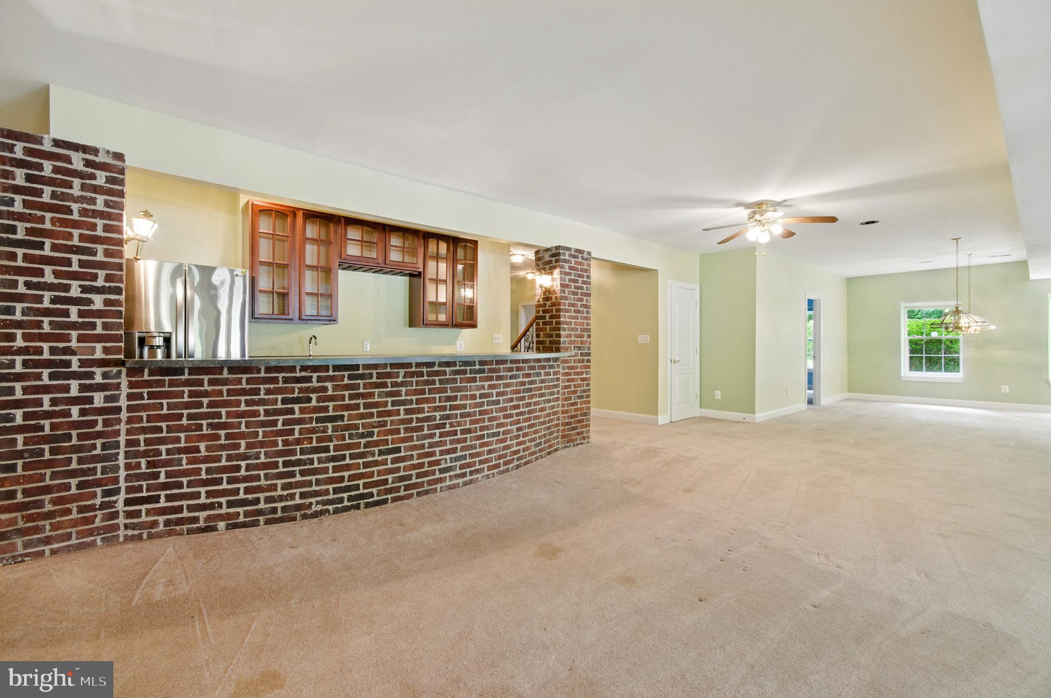 WINDSOR ESTATES - Residential