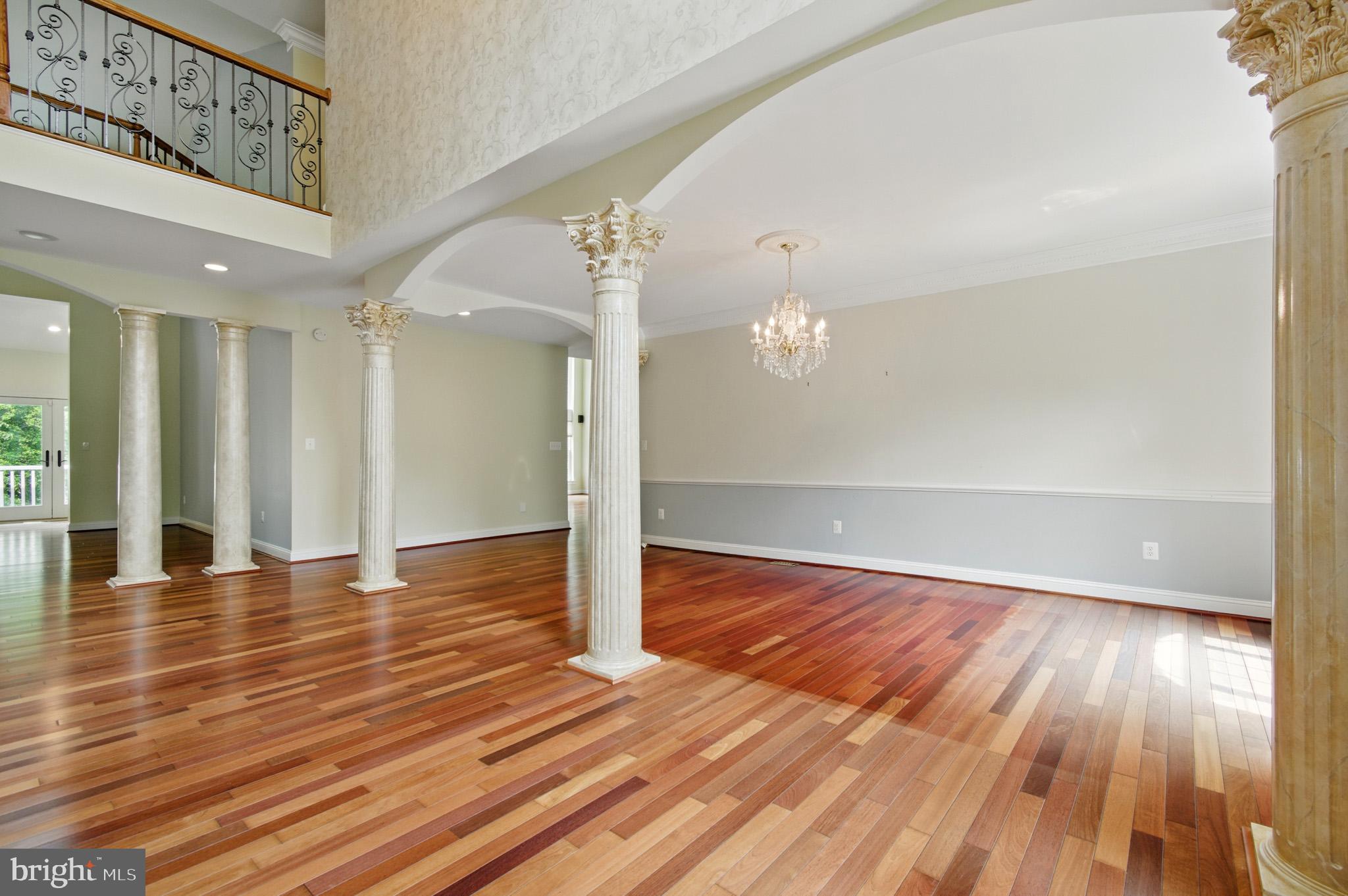 WINDSOR ESTATES - Residential