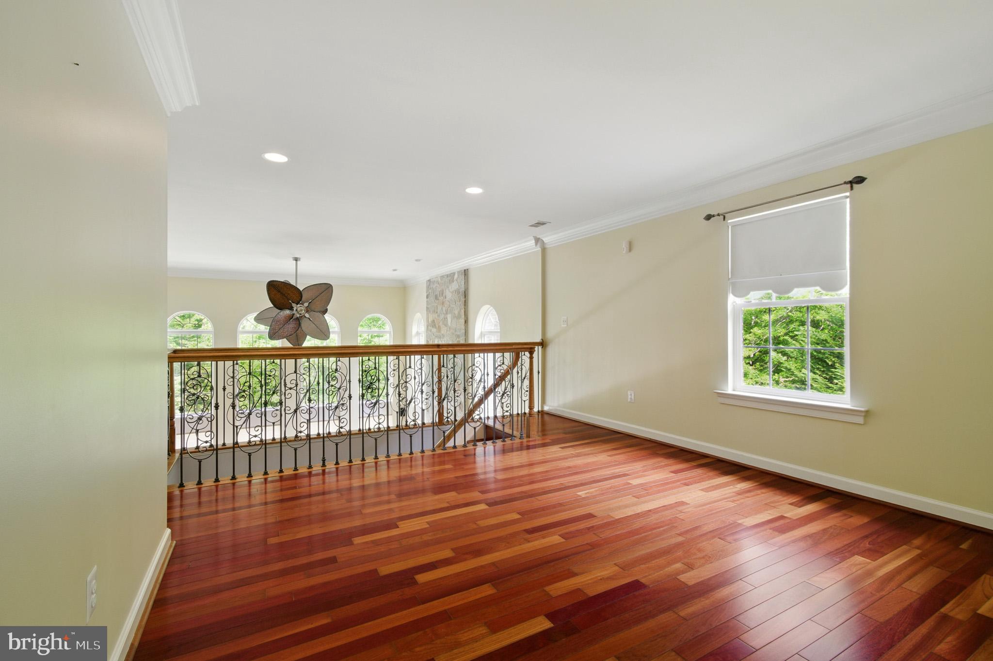 WINDSOR ESTATES - Residential