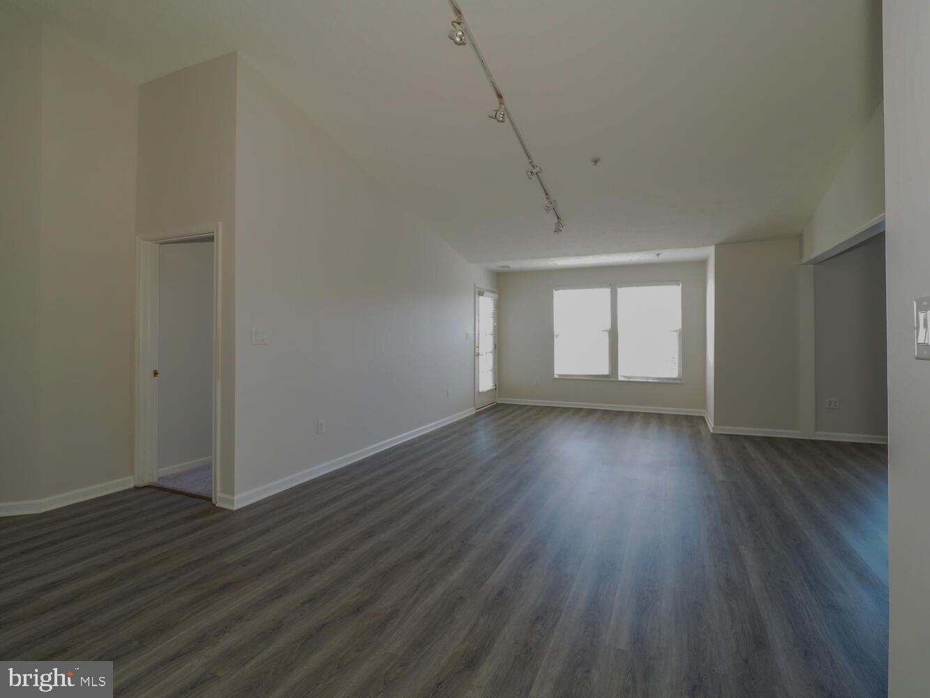 CHESTNUT GABLE - Residential