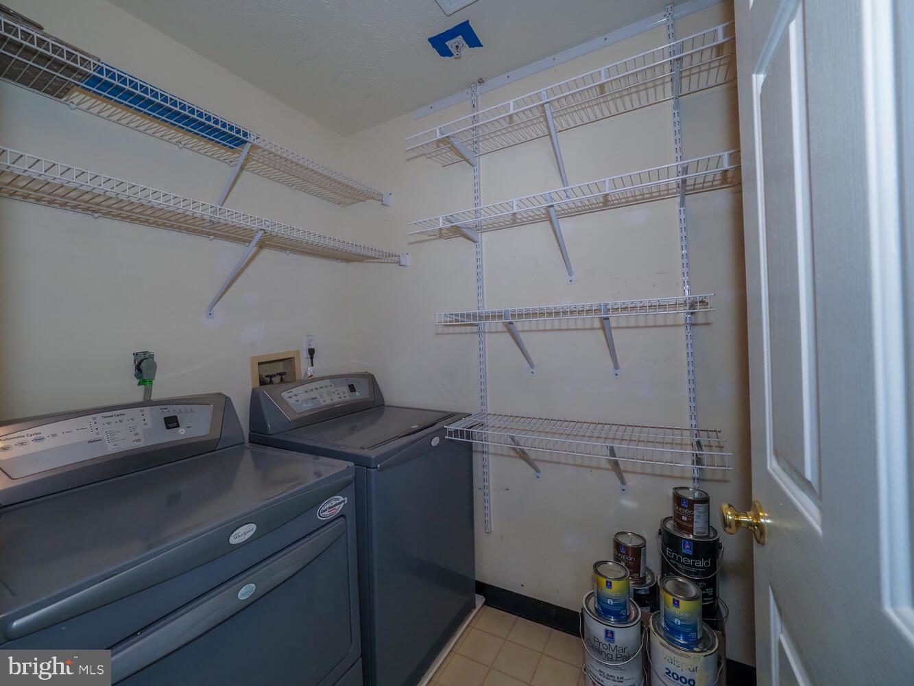 CHESTNUT GABLE - Residential