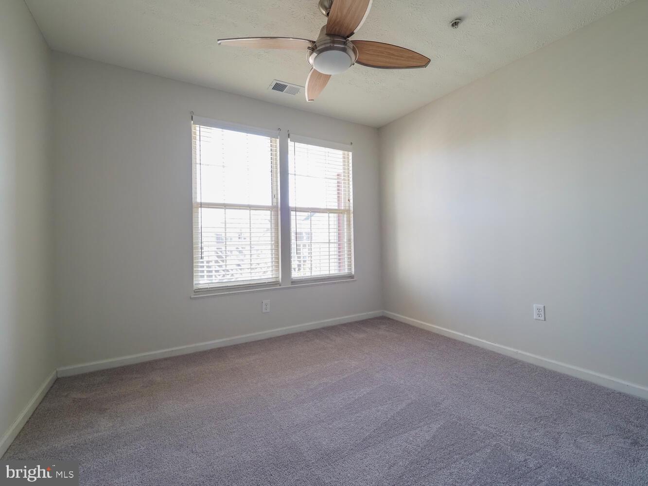 CHESTNUT GABLE - Residential