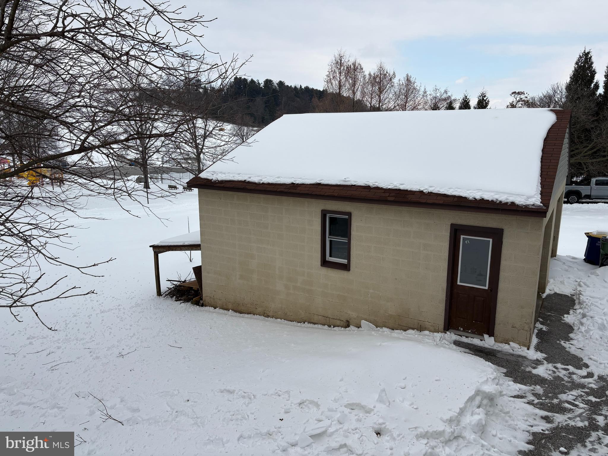 9446 E SPRINGFIELD ROAD 9448