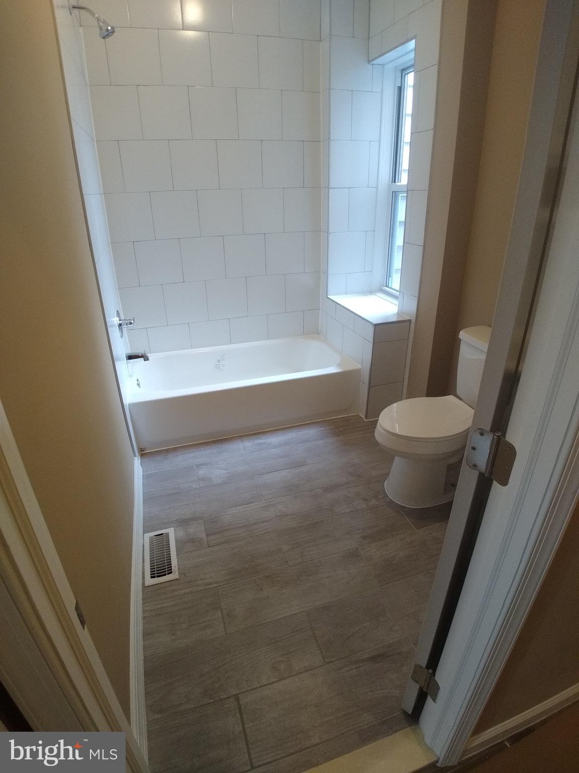 COBBS CREEK - Residential Lease