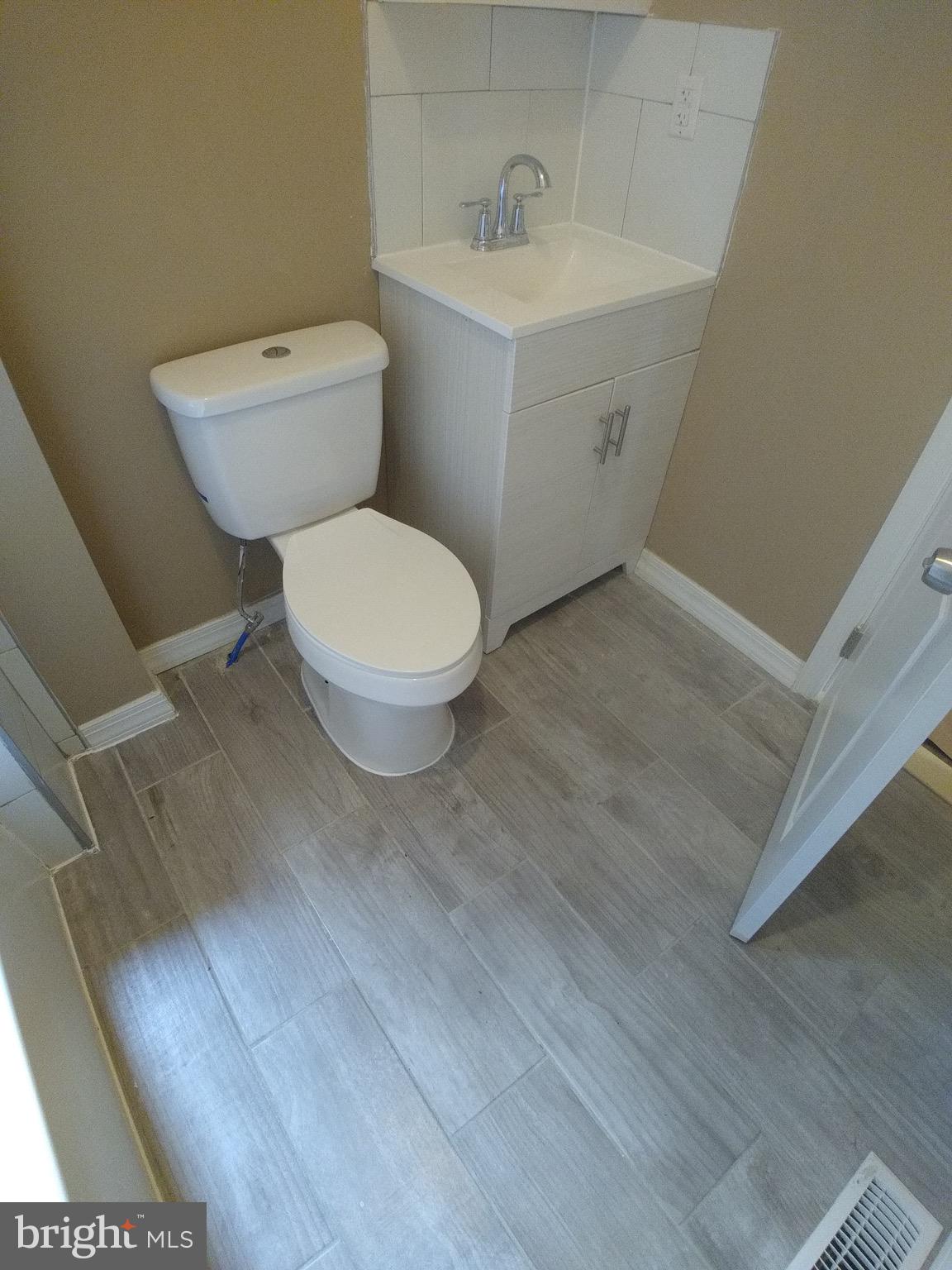 COBBS CREEK - Residential Lease