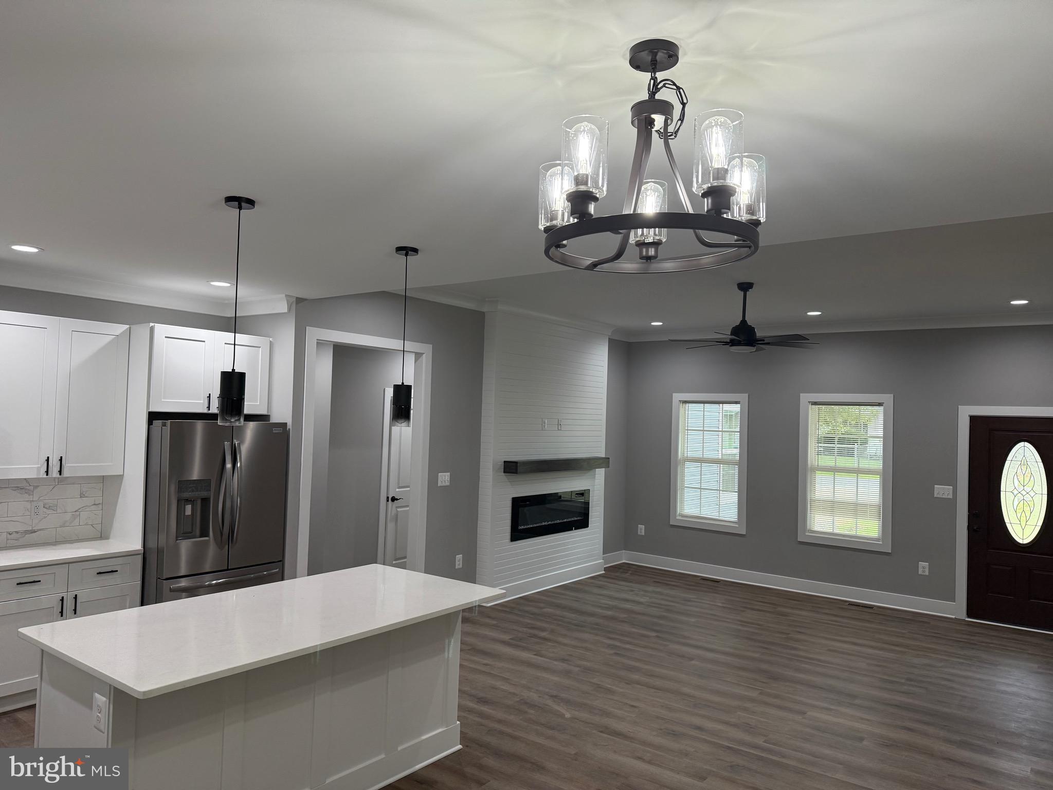 292 CURRIOMAN DRIVE