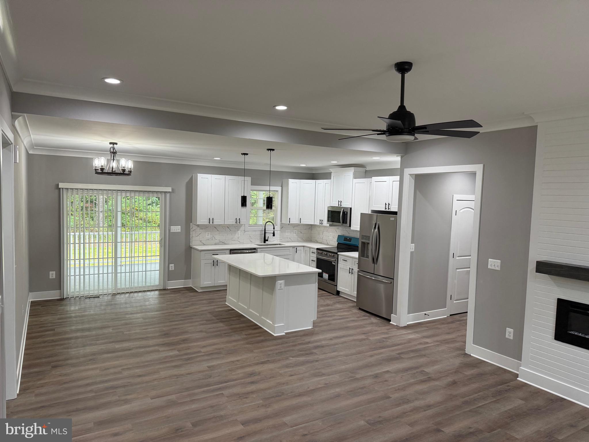 292 CURRIOMAN DRIVE