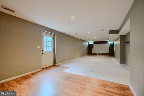 listing image 50