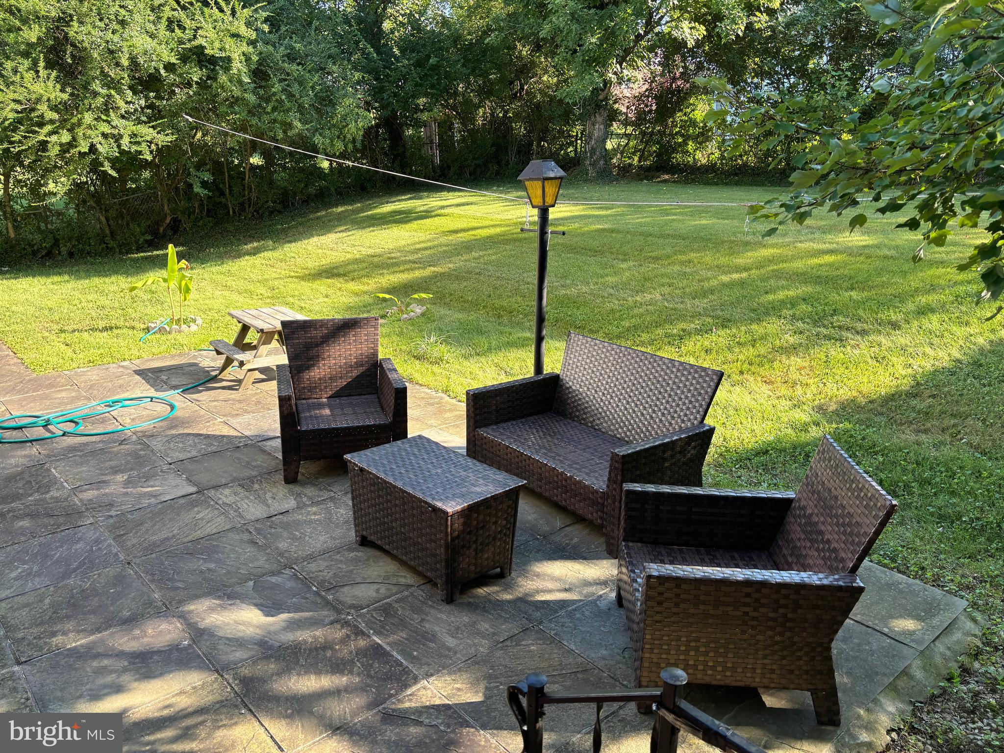 HILLSIDE MANOR - Residential Lease