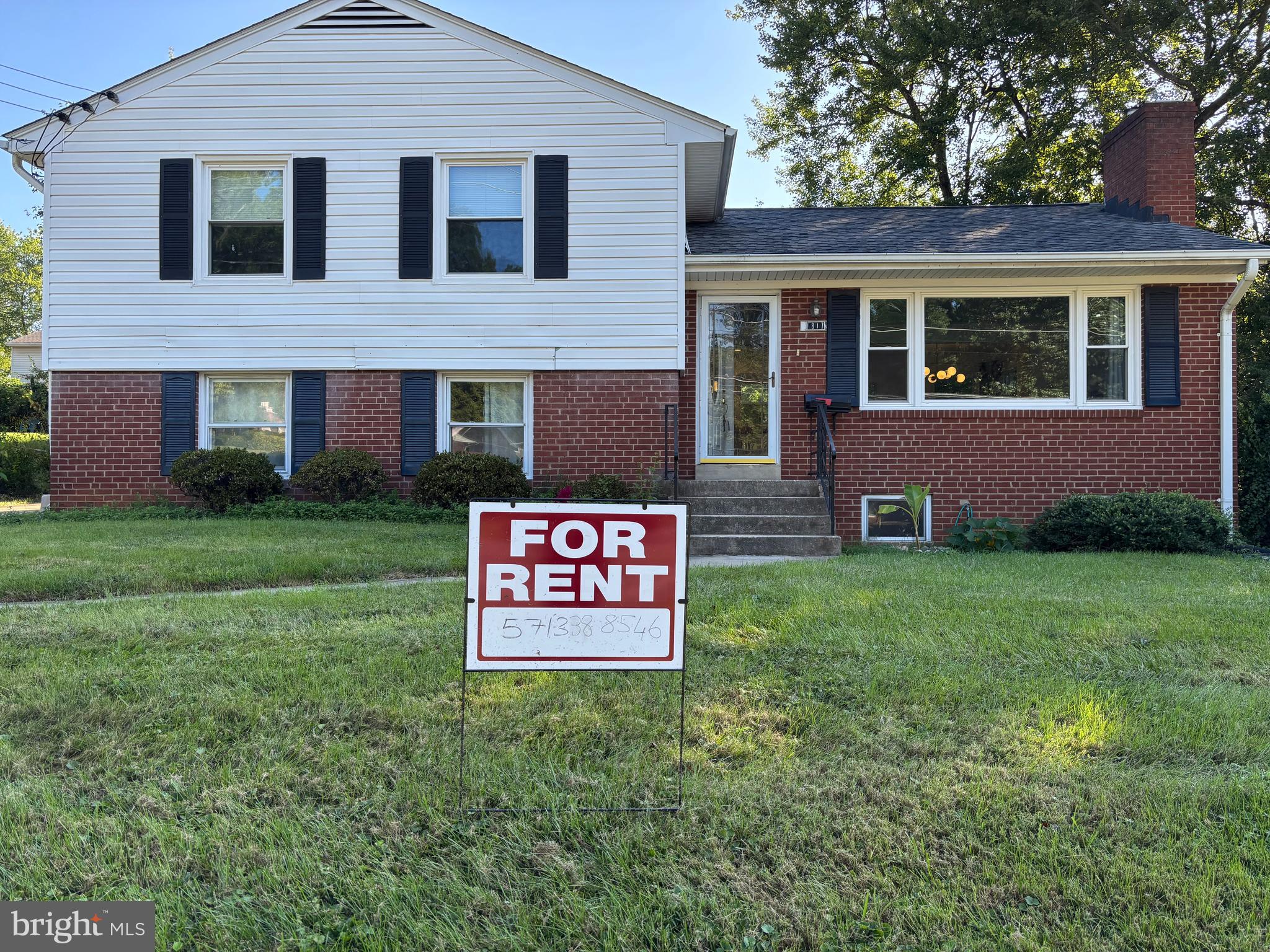 HILLSIDE MANOR - Residential Lease