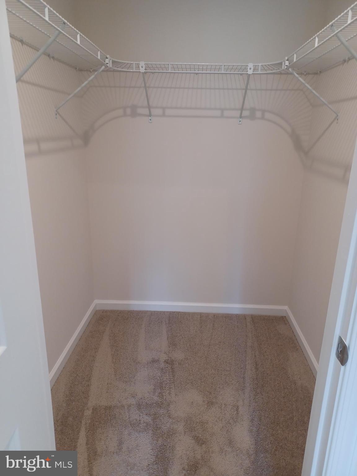 MIDDLE CREEK MANOR - Residential