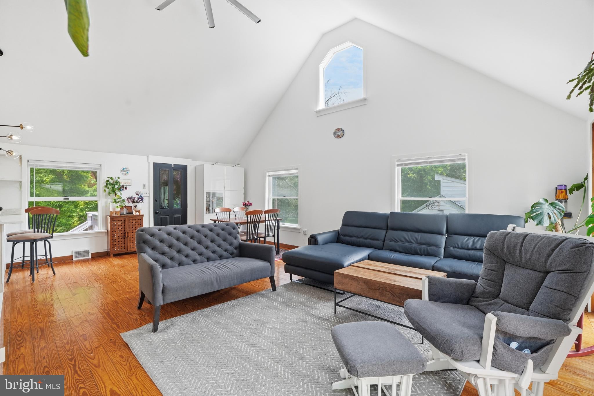 MIQUON - Residential