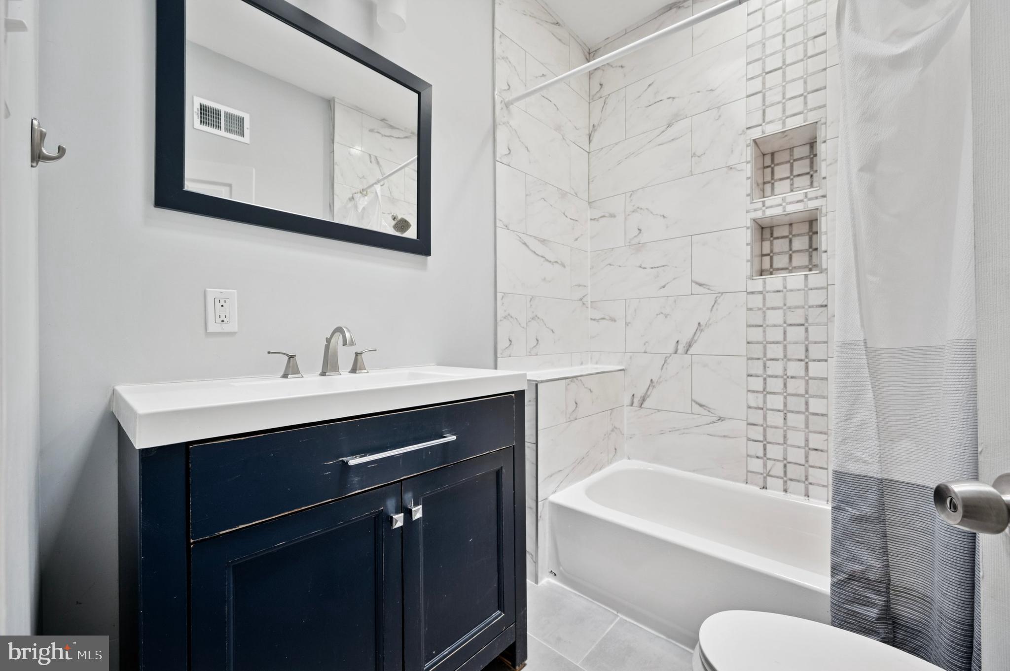 WALNUT HILL - Residential