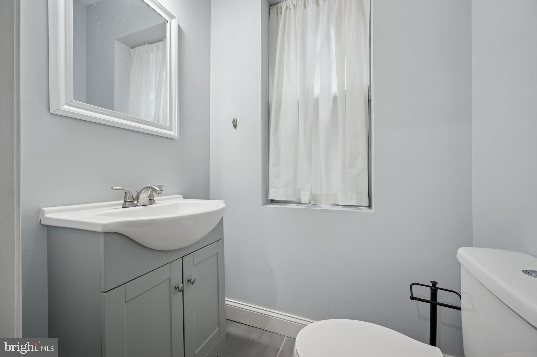 WALNUT HILL - Residential