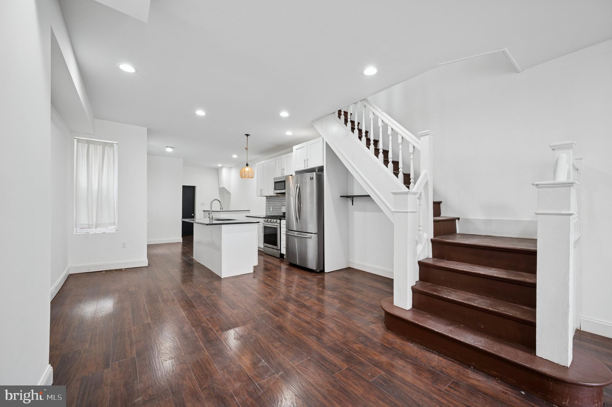 WALNUT HILL - Residential