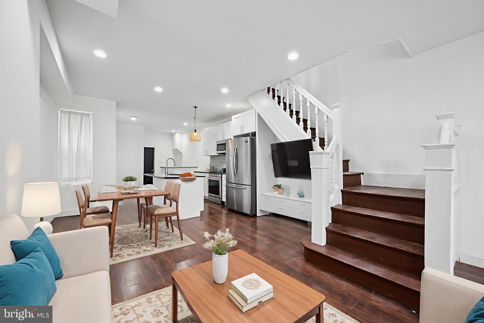 WALNUT HILL - Residential