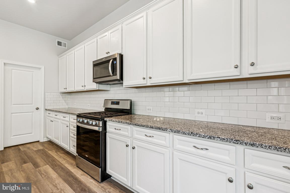 POTOMAC SHORES - Residential